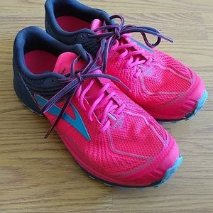 Lightly worn Brooks Mazama Trail Shoes